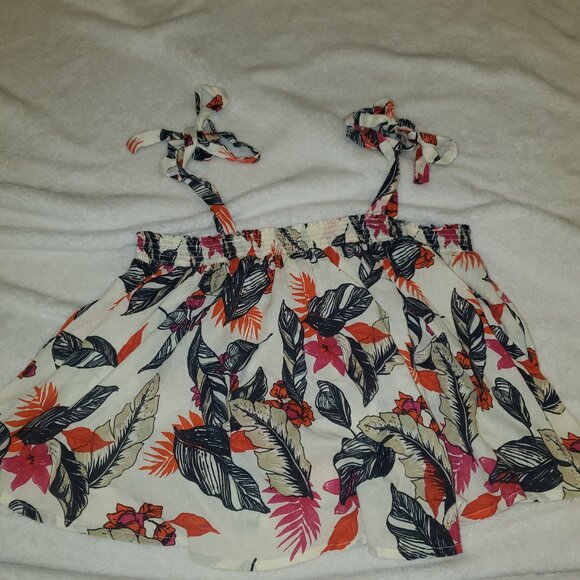 No Boundries Top and Short Set. Size L. Elastic, Tie top - Picture 5 of 7